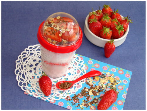 Yaourt aux fraises et muesli