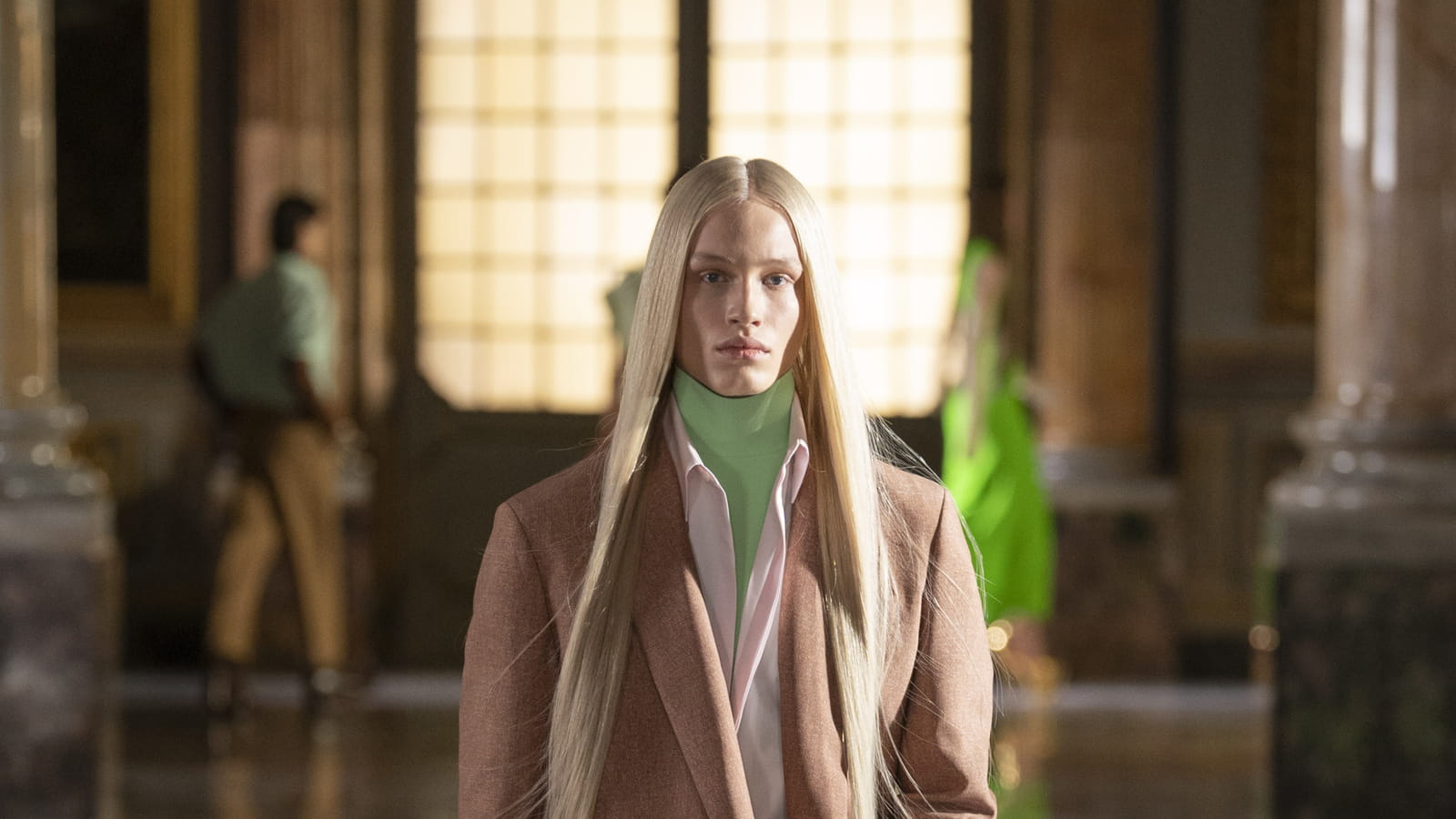 Look 32