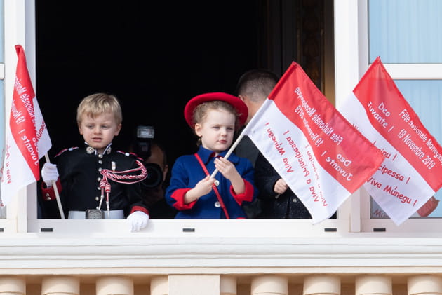 Jacques et Gabriella de Monaco&nbsp;: drapeaux au vent