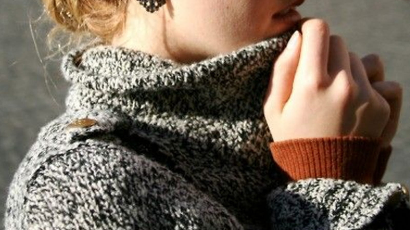 Chignon tressé sur le côté
