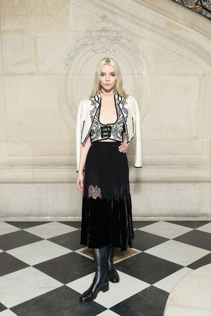 Anya Taylor-Joy au d&eacute;fil&eacute; Dior