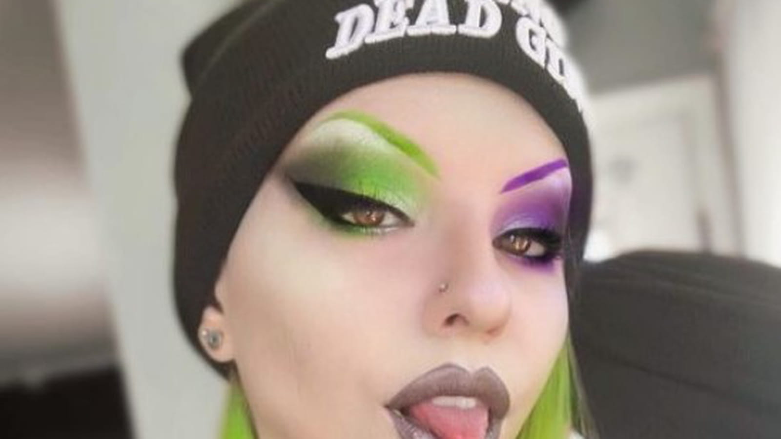 Maquillage gothique bicolore