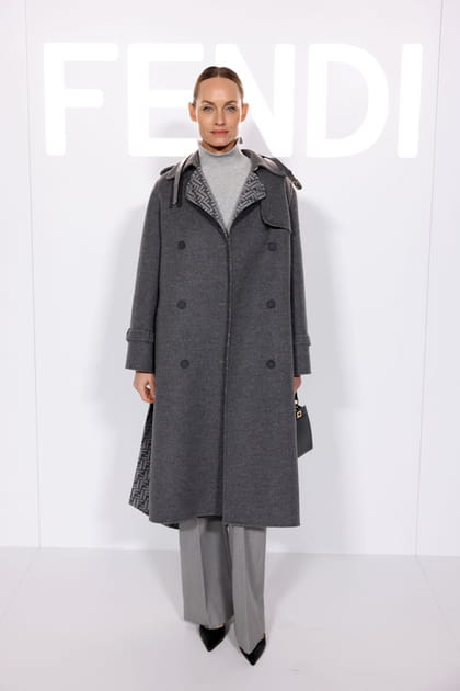 Amber Valletta au défilé Fendi