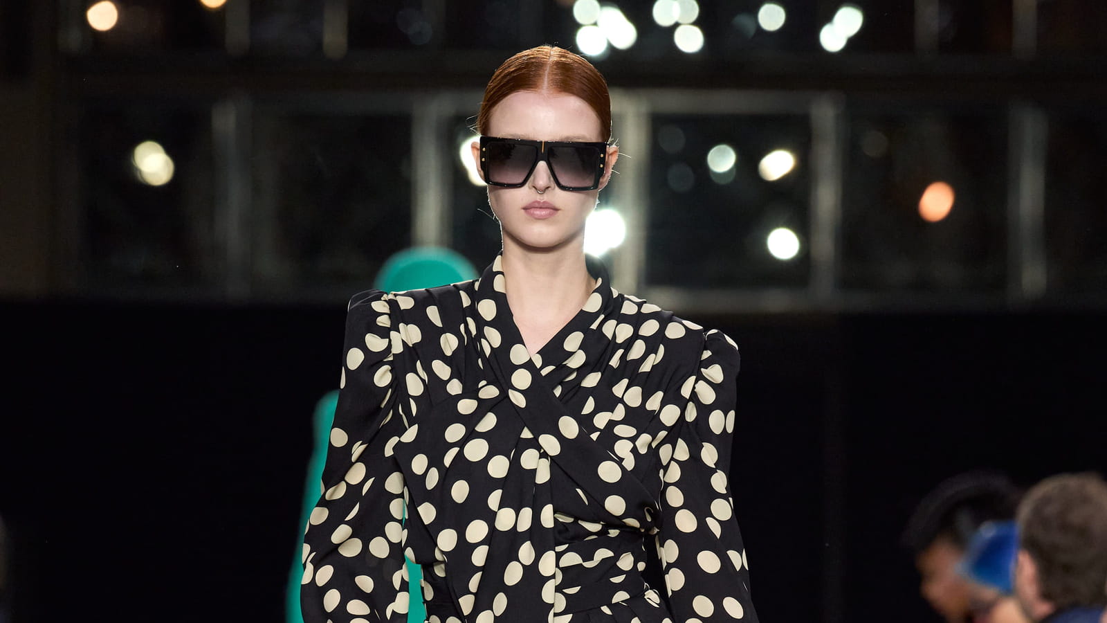 Look 19