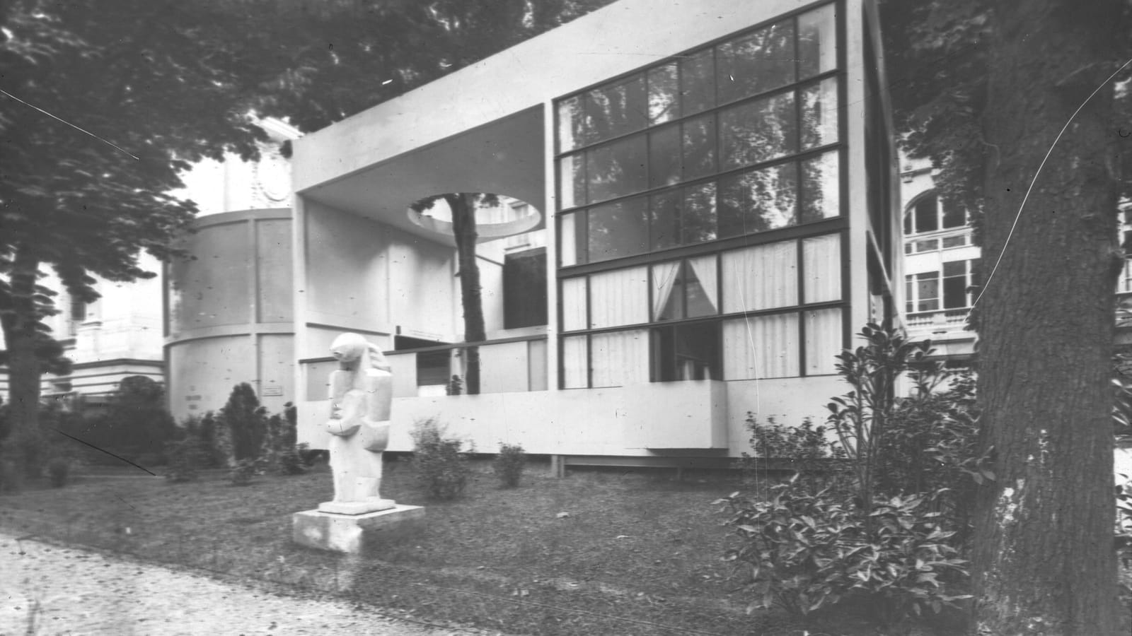 Pavillon de l'Esprit Nouveau, Le Corbusier et P. Jeanneret