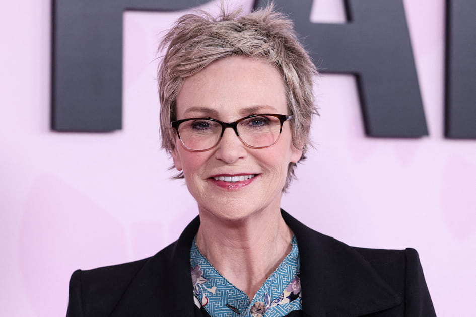 La coupe gar&ccedil;onne de Jane Lynch