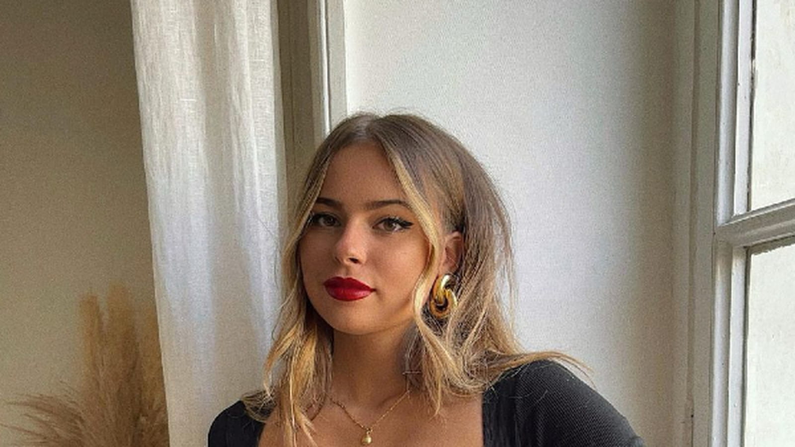 @jodielapetitefrenchie
