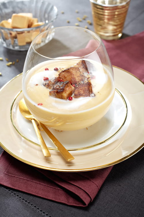 Velouté de cocos blanc et de foie gras poêlé