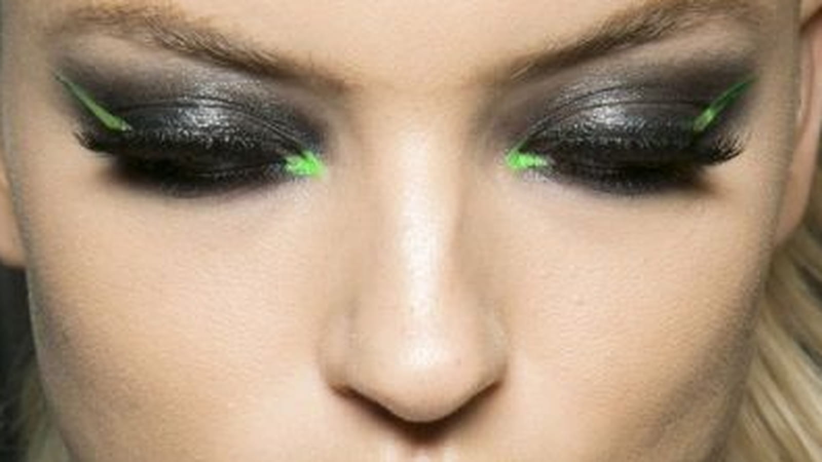 Eyeliner fluo