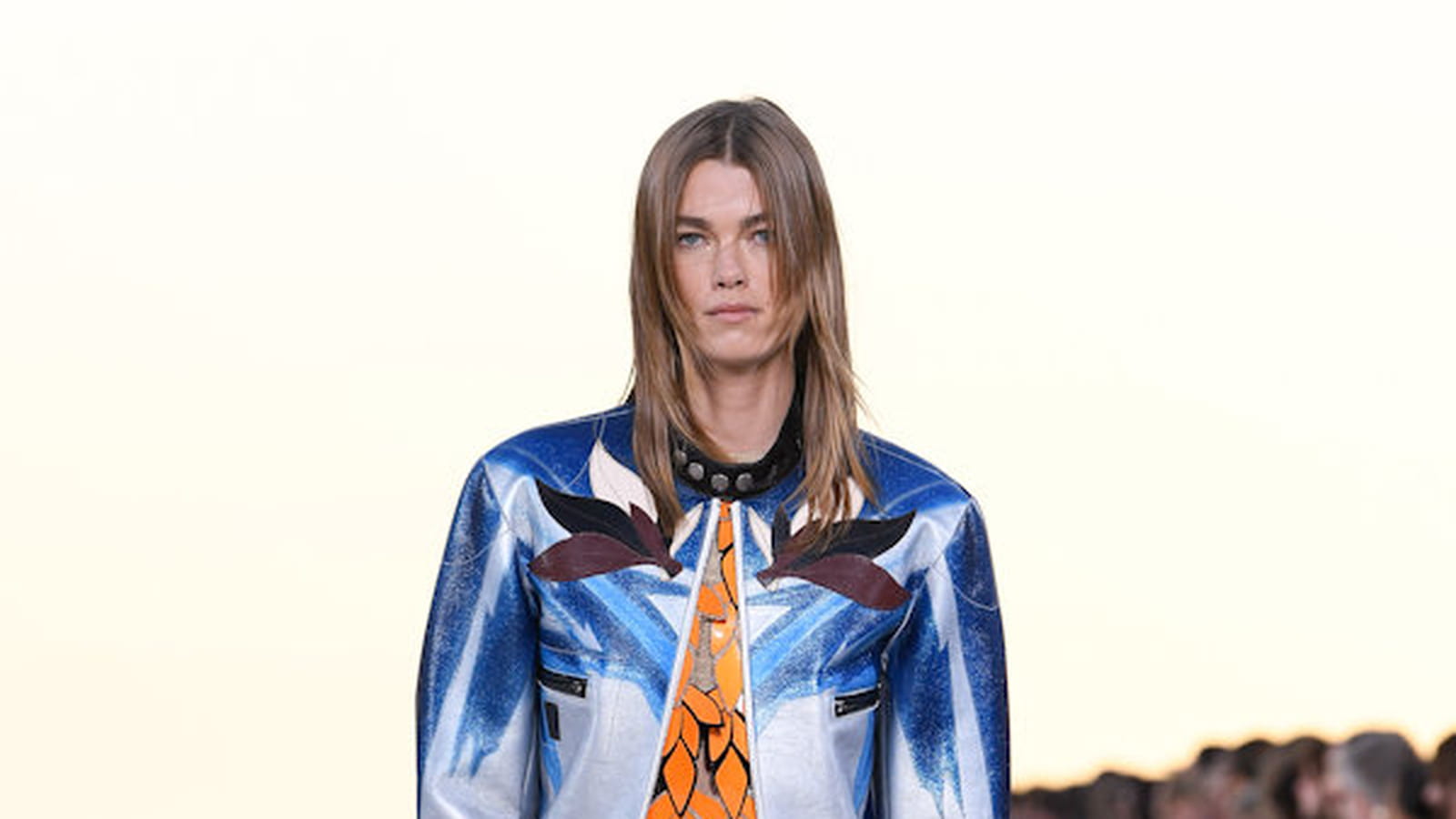 Look 25