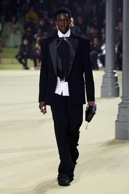 Look 88&nbsp;du d&eacute;fil&eacute; Balmain