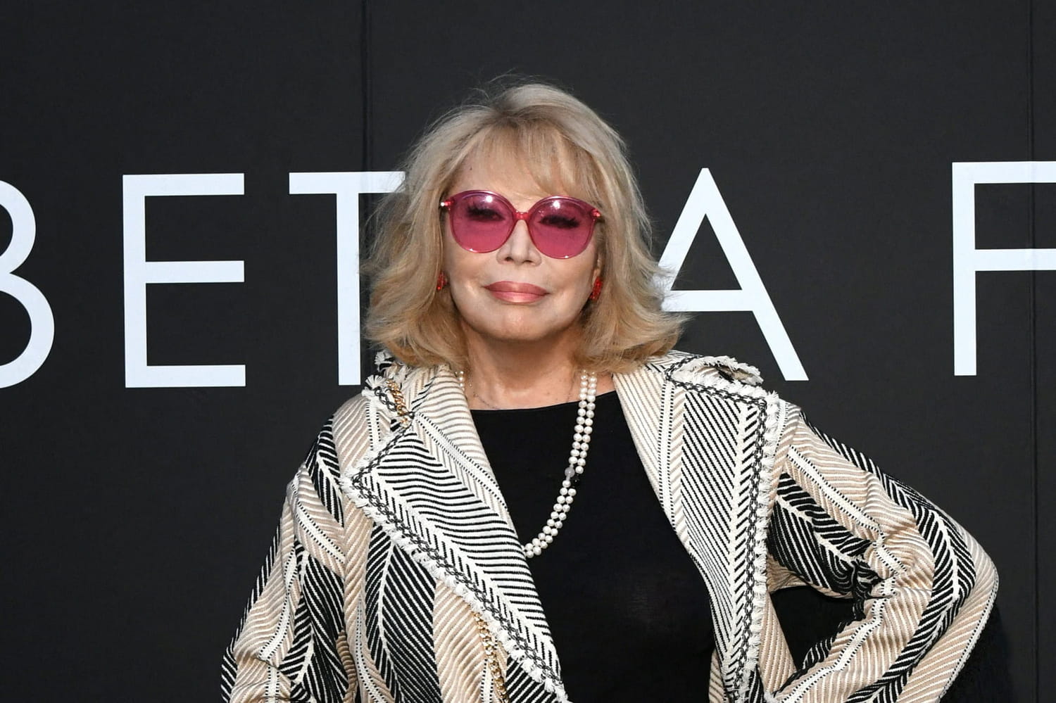 Amanda Lear Touche Le MEGA Jackpot sans Doute Plus Que Lio 