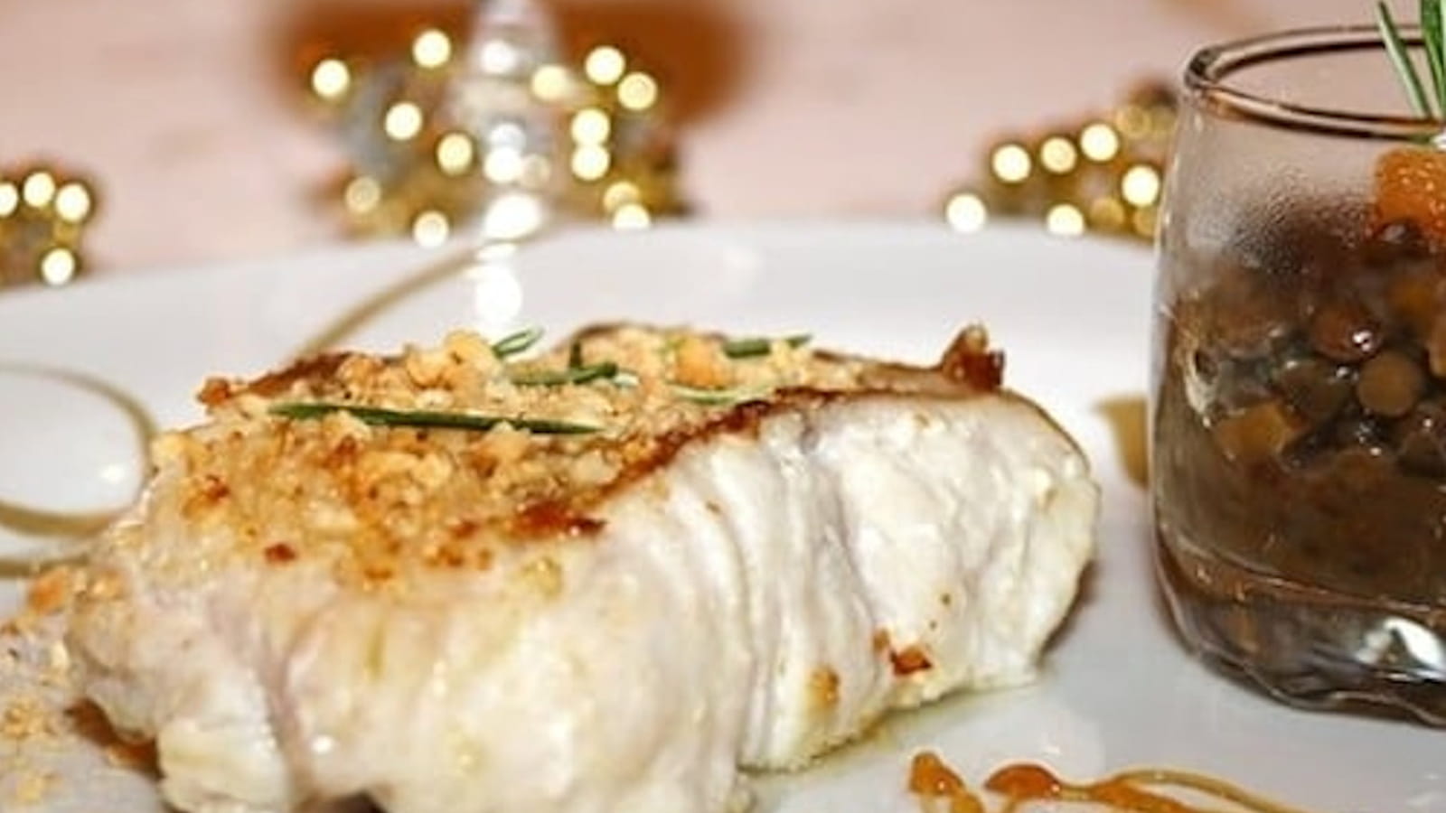 Dos de Julienne en croûte d’amandes, caramel au miel et vinaigre balsamique