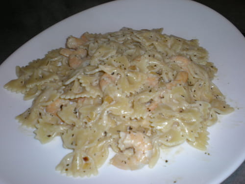 Farfalles aux crevettes et au basilic