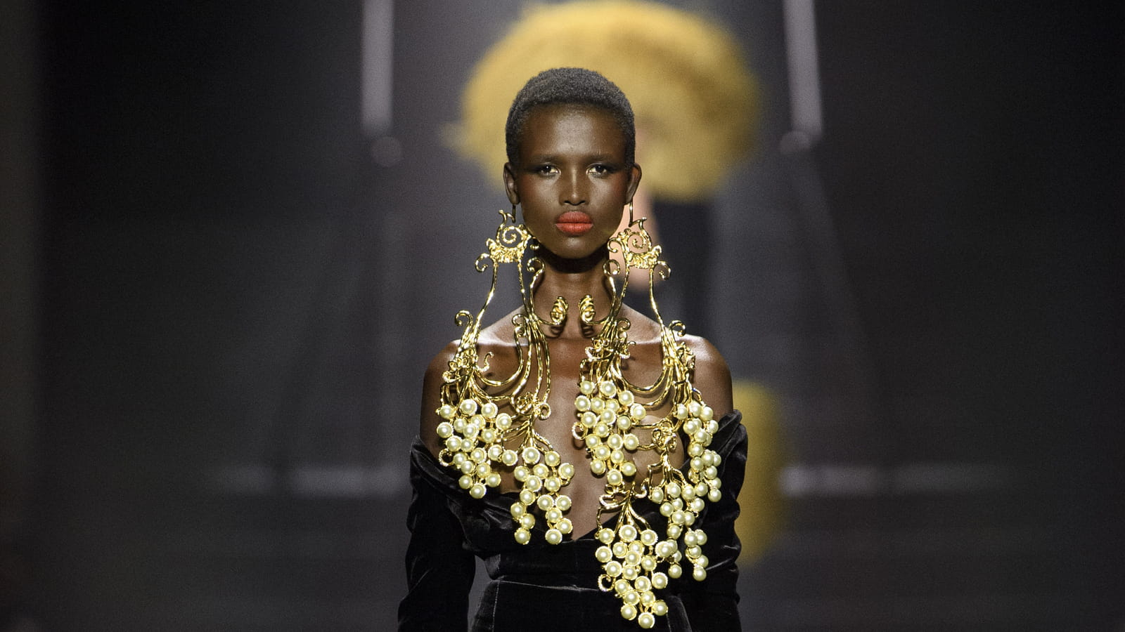 Look 7