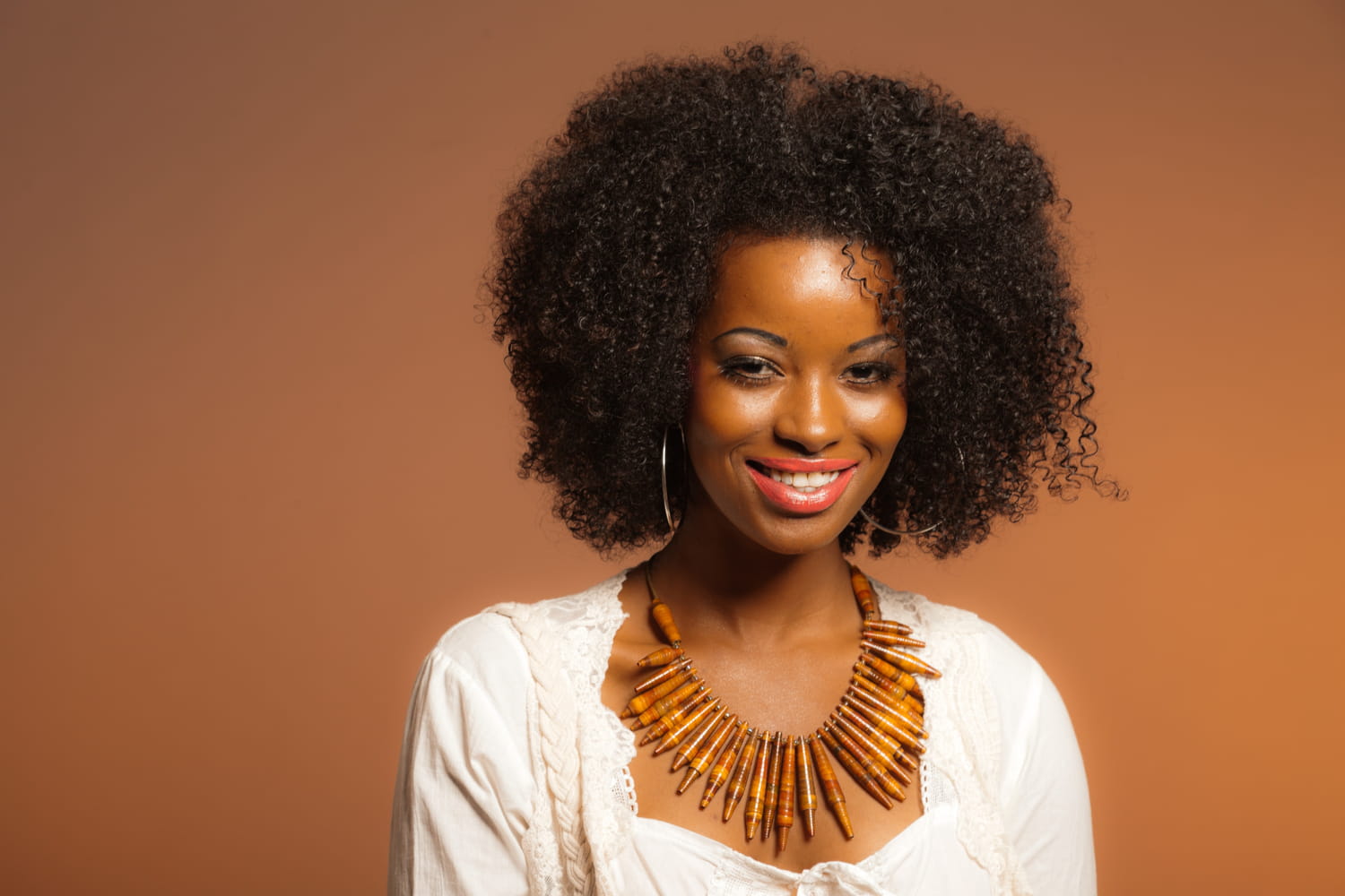 Comment se faire une coiffure afro ?