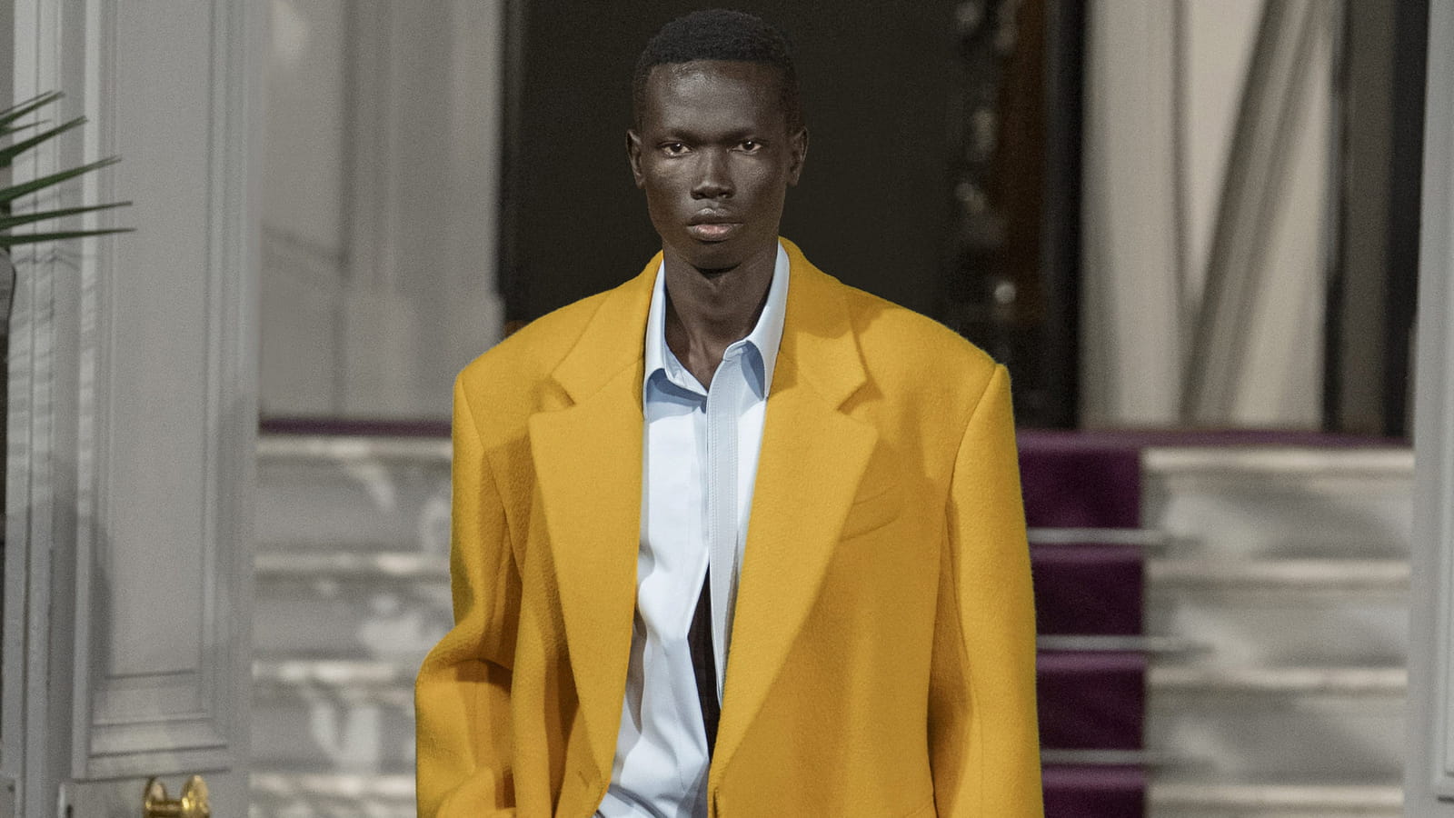 Look 16 du défilé Valentino