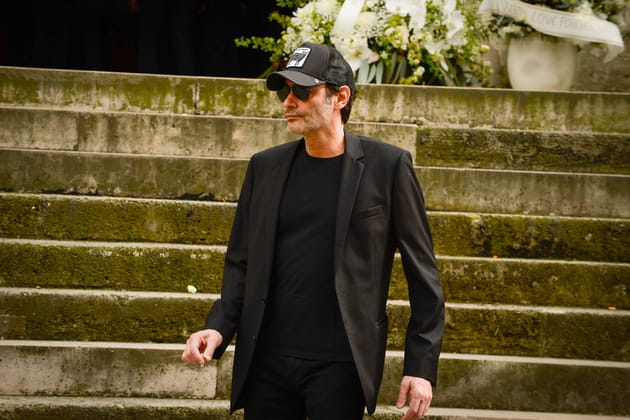 Anthony Delon, aperçu aux obsèques de Jean-Yves Le Fur