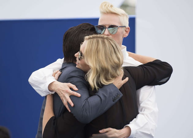 Charlize Theron, Colin Farrell et Tilda Swinton débordants d'affection