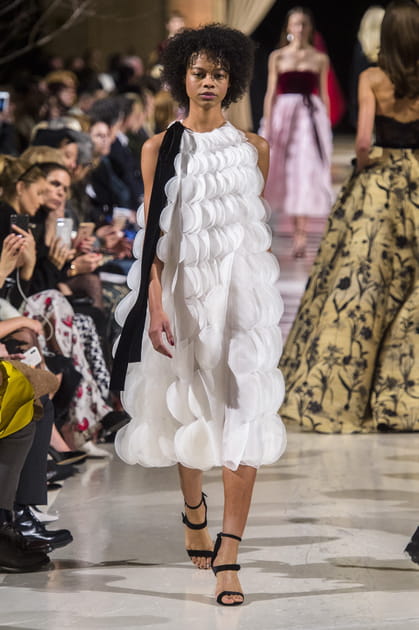 D&eacute;fil&eacute; Oscar de la Renta