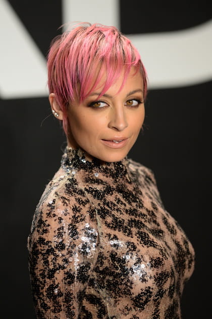 Les cheveux roses de Nicole Richie