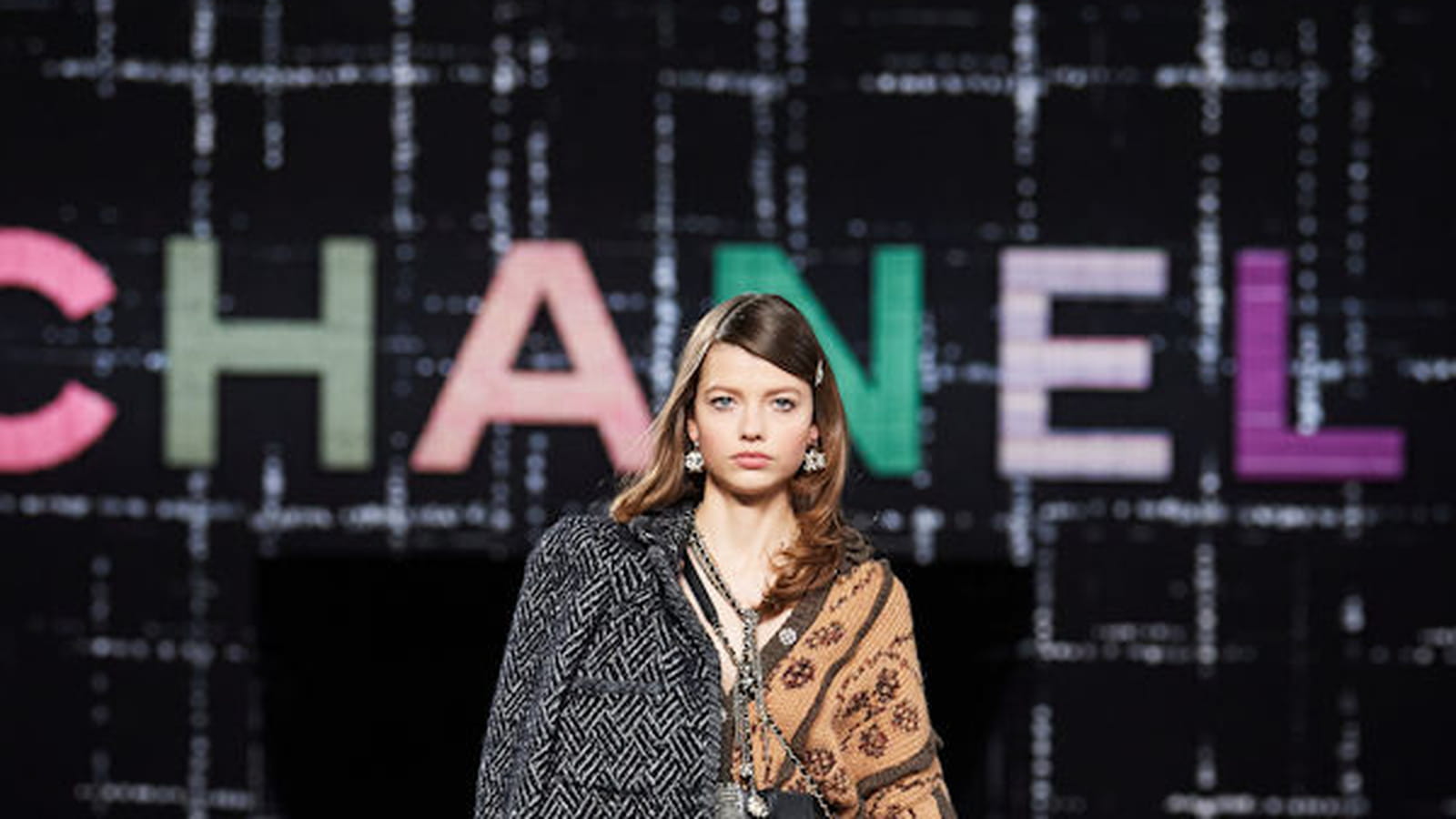 Look 14
