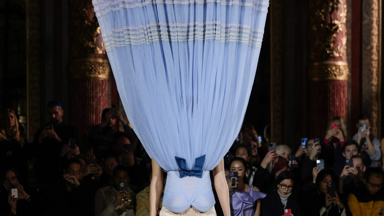 Look 15