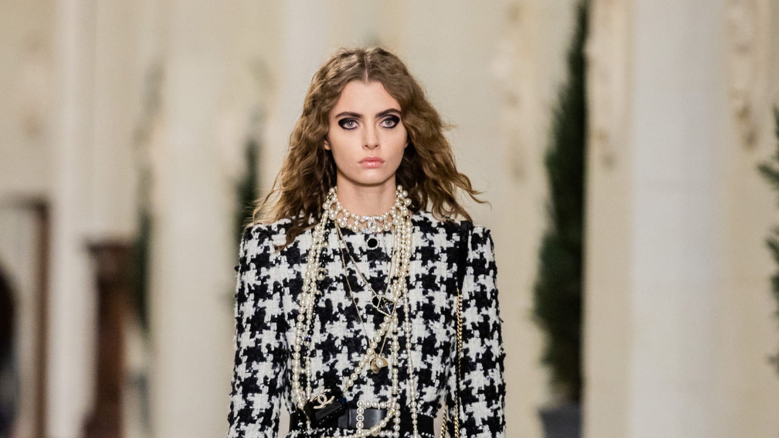 Look 9