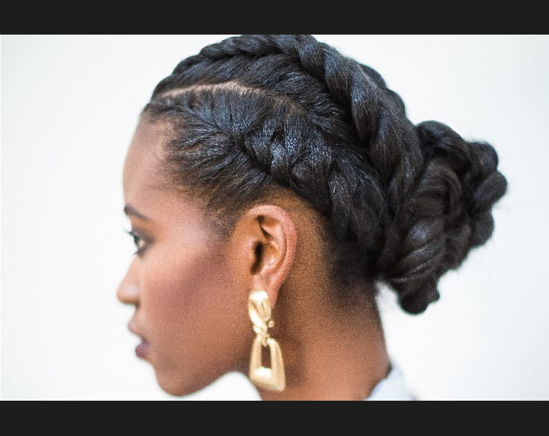 Le chignon tress&eacute;