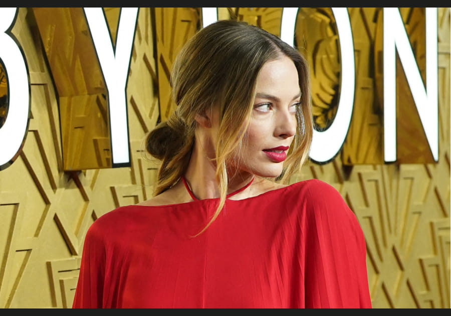 Margot Robbie, parfaite avec son chignon flou
