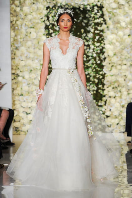 La robe en dentelle Reem Acra