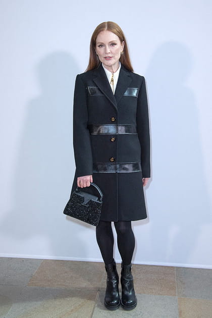 Julianne Moore au défilé Louis Vuitton