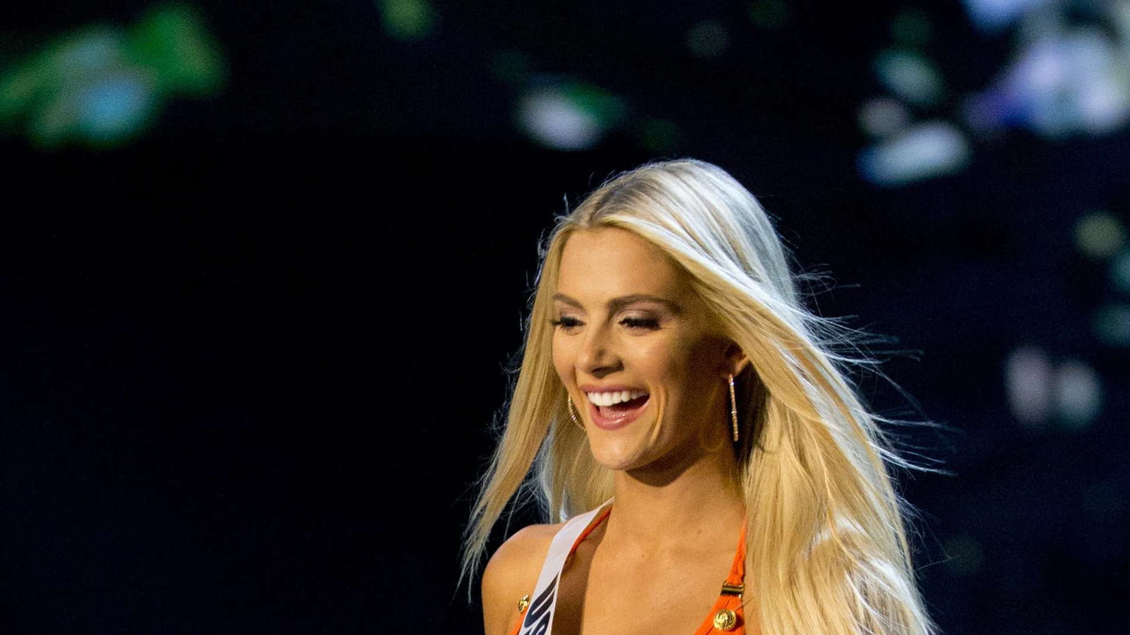 Sarah Rose Summers, Miss États-Unis : alerte à la bombe