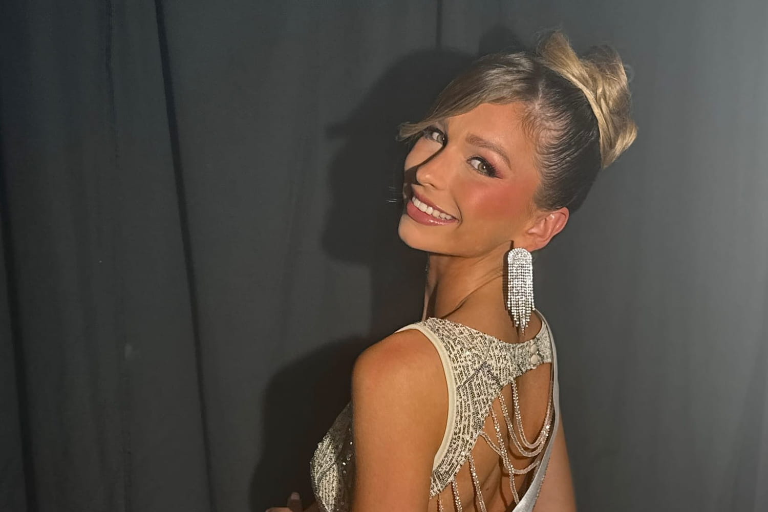 To win the crown, has this region chosen the double of a former first runner-up? To win the crown, has this region chosen the double of a former first runner-up?