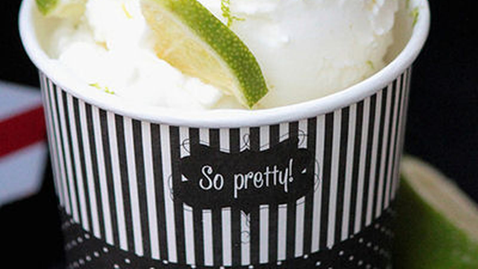 Lime frozen yogurt