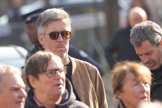 Jean-Luc Lemoine rep&eacute;r&eacute; aux obs&egrave;ques de Bruno Salomone