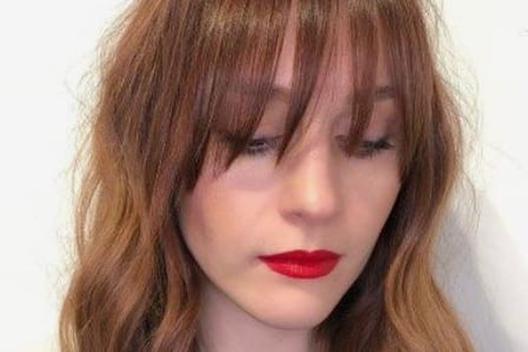Frange effilée extra-longue et longueurs wavy