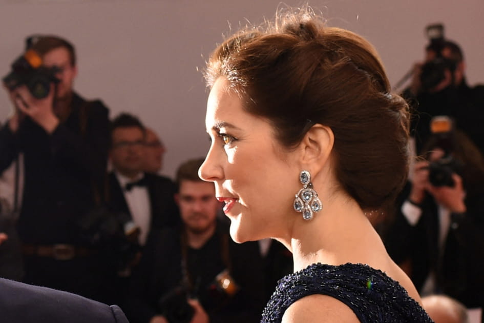 La coiffure tress&eacute;e de la princess Mary de Danemark