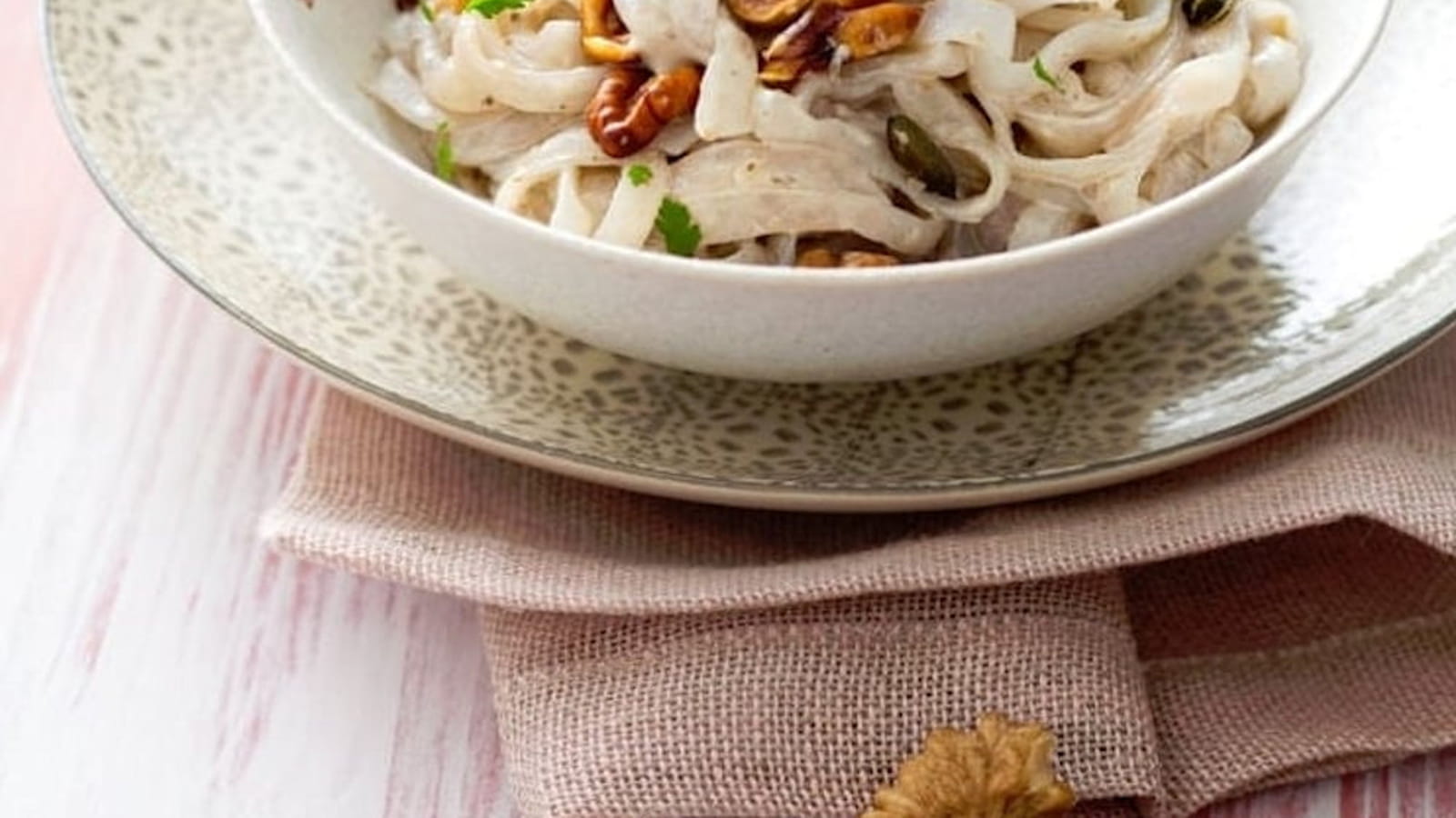 Kishimen, crème de châtaigne, noix, noisette, graines de courge