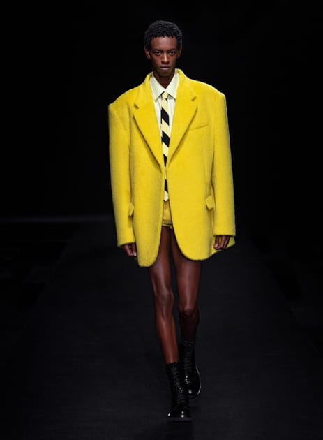 Look 40&nbsp;du d&eacute;fil&eacute; Valentino