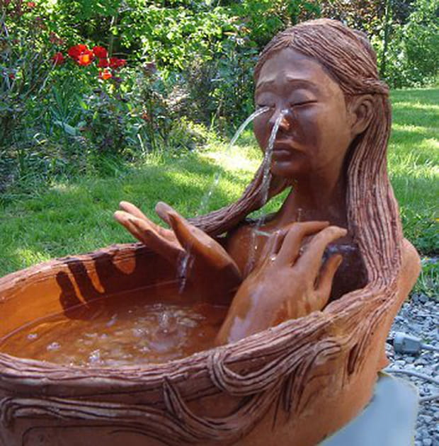 Une fontaine m&eacute;lancolique