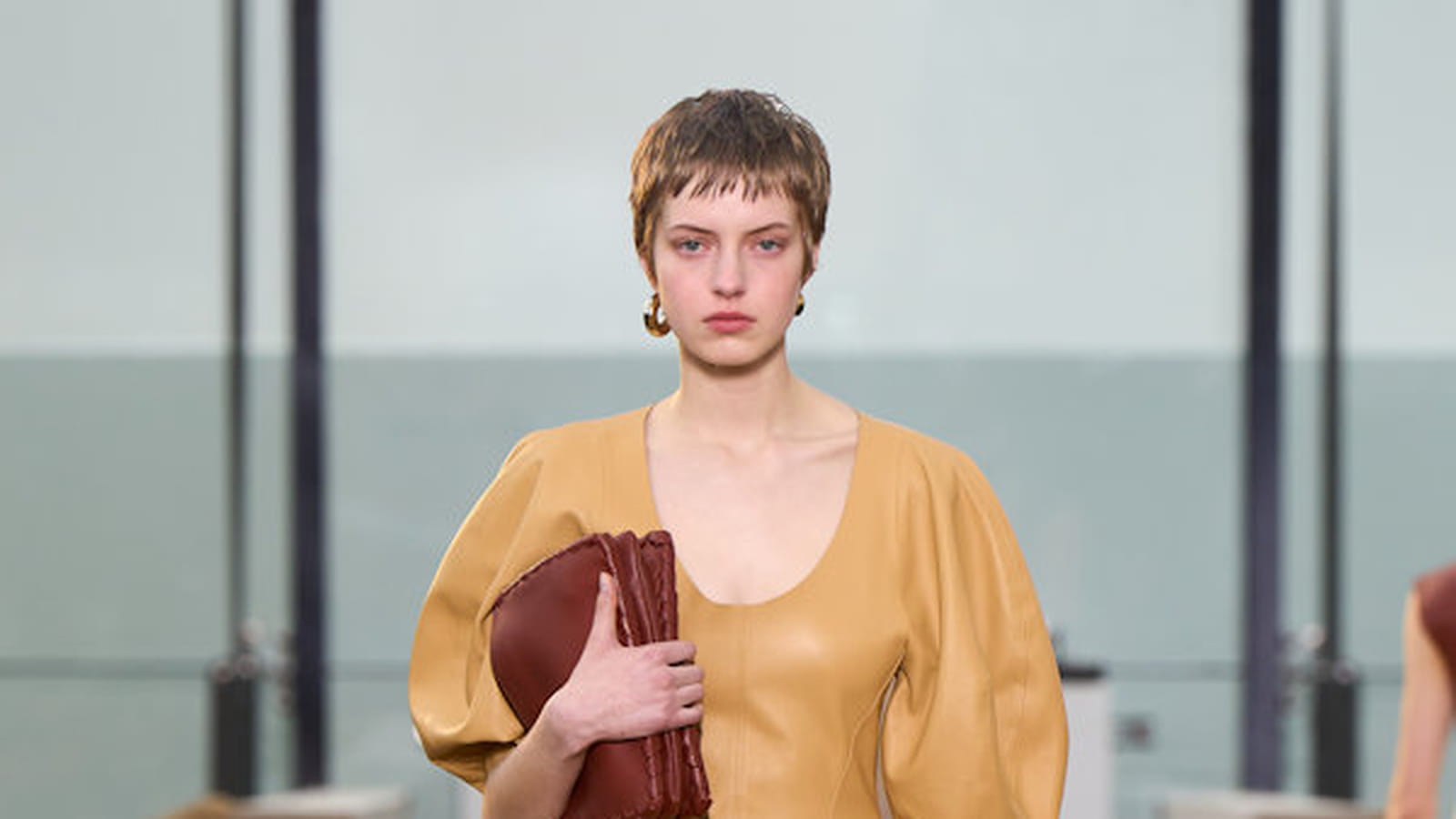 Look 25