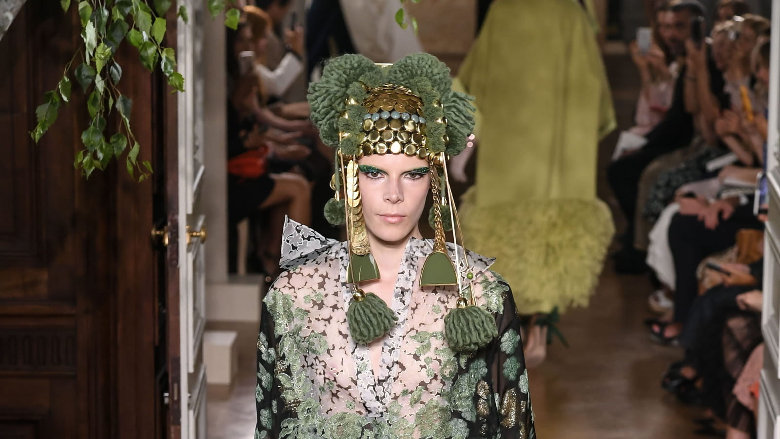 Look 7