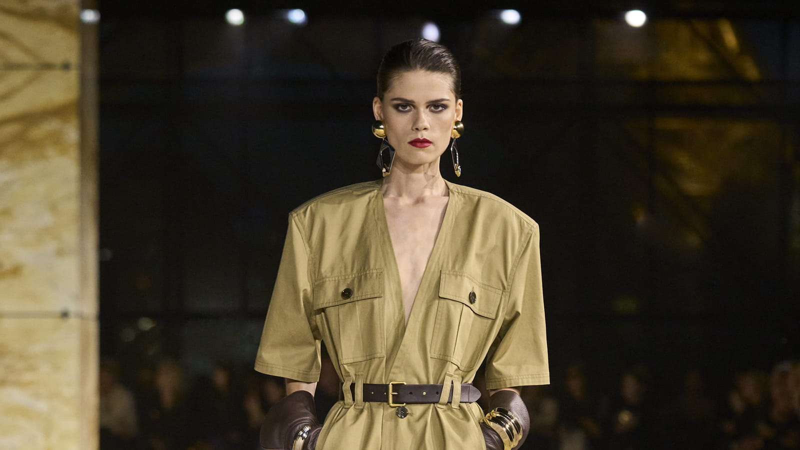 Look 13