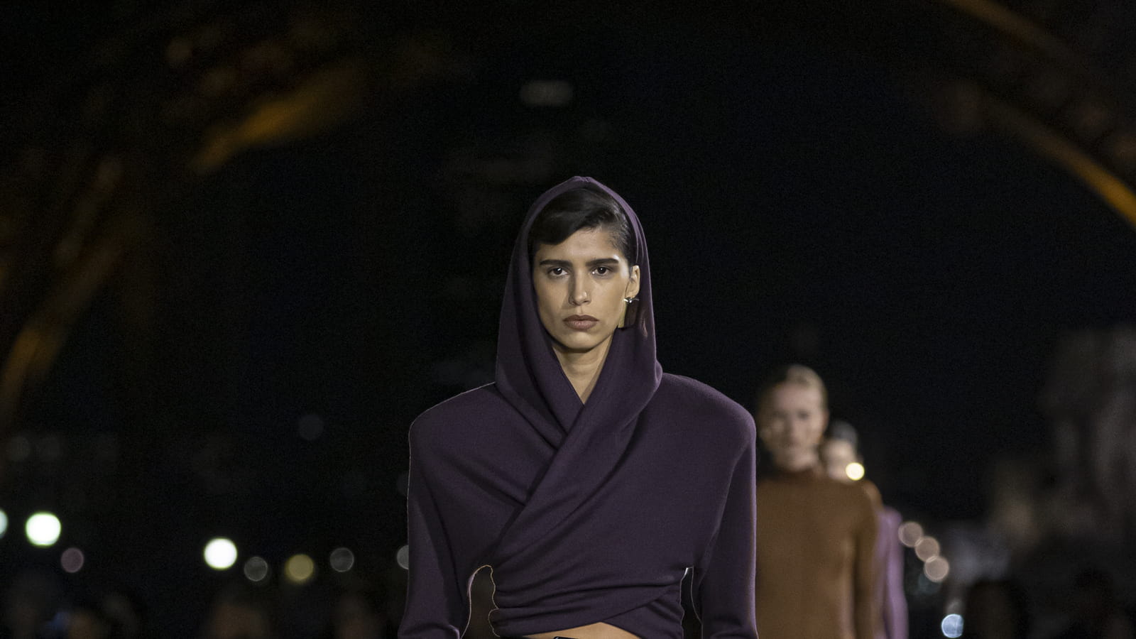 Look 28