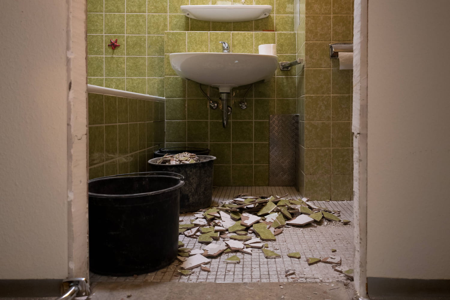 an ugly bathroom gone from shadow to light an ugly bathroom gone from shadow to light