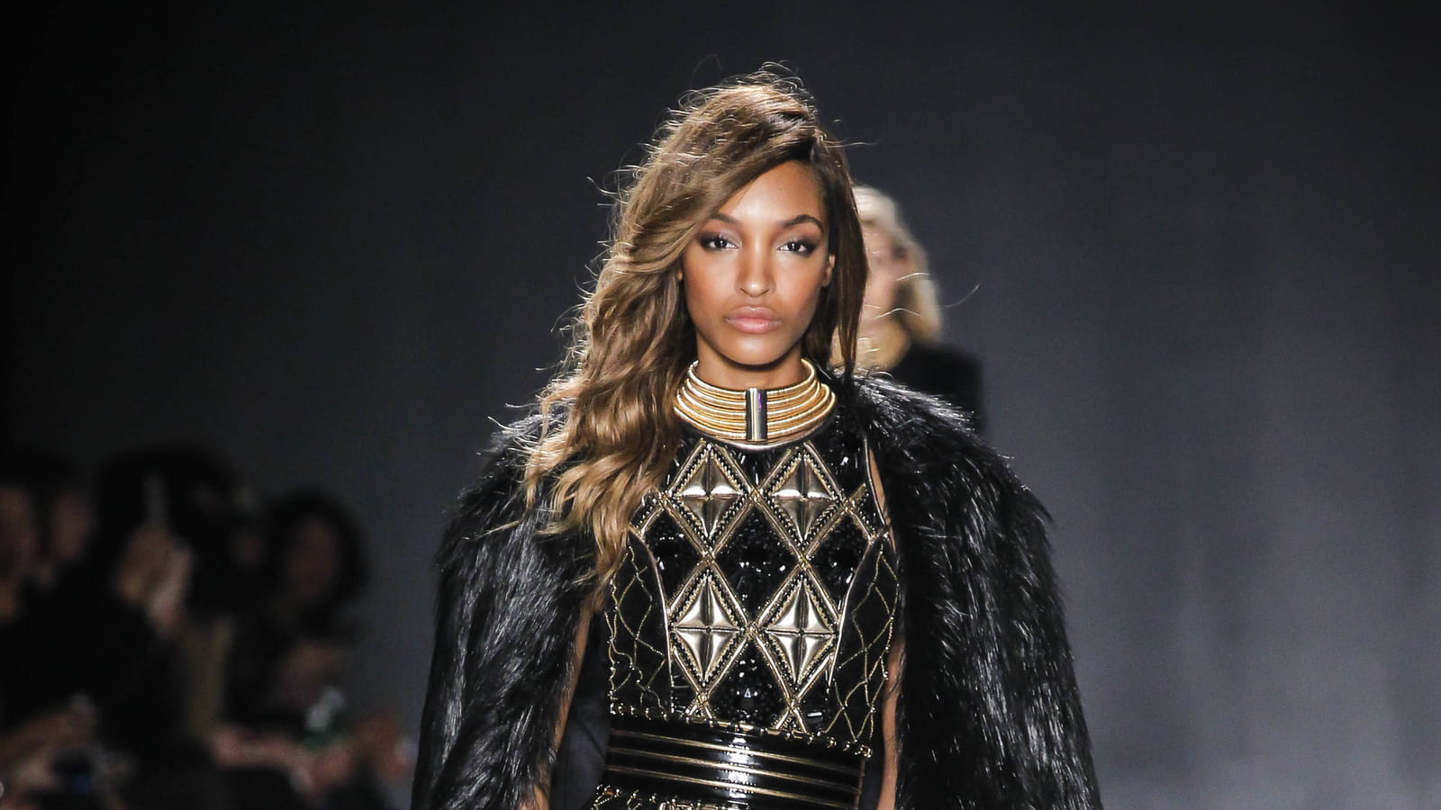 Jourdan Dunn au défilé H&M X Balmain