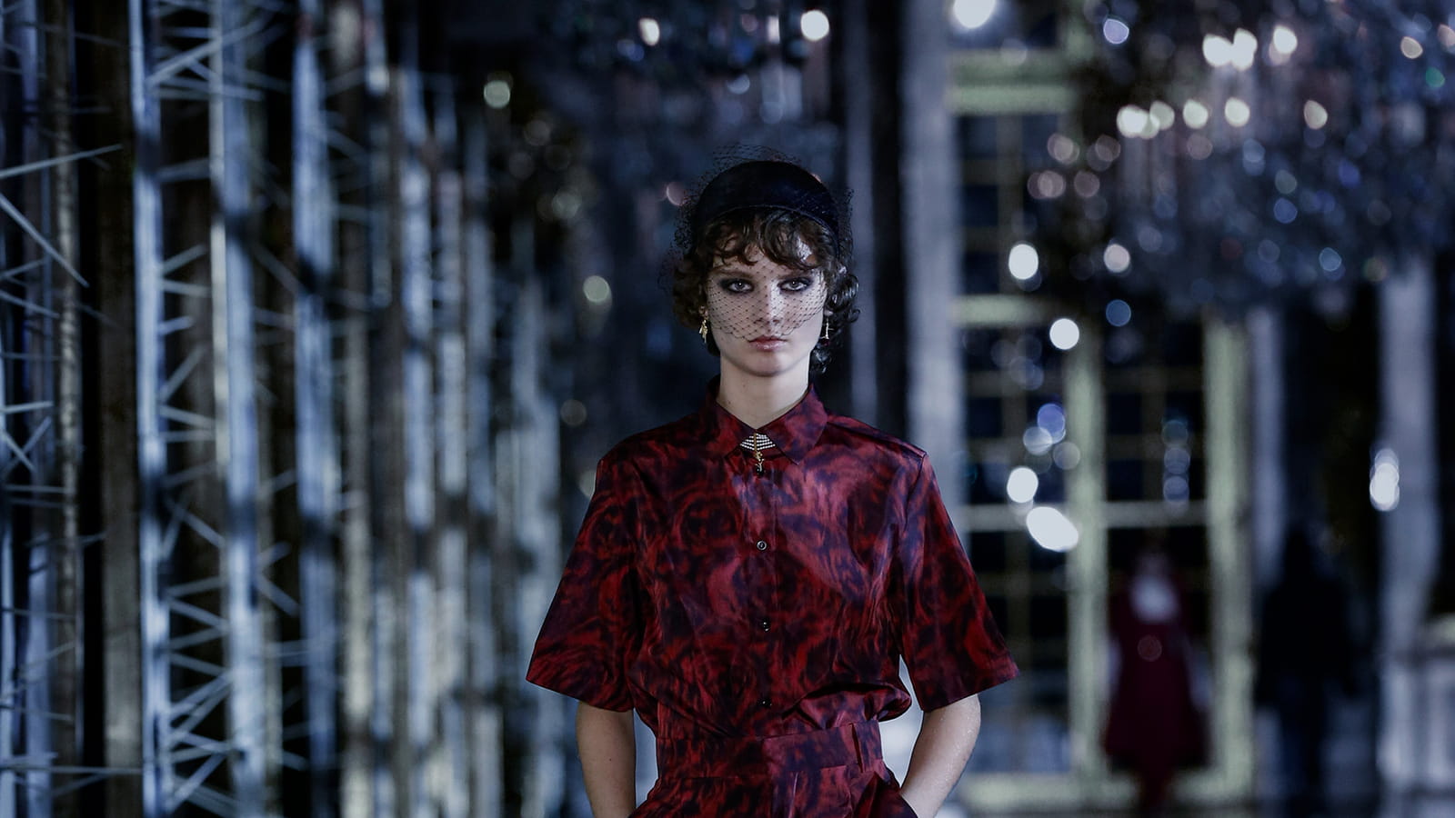 Look 30