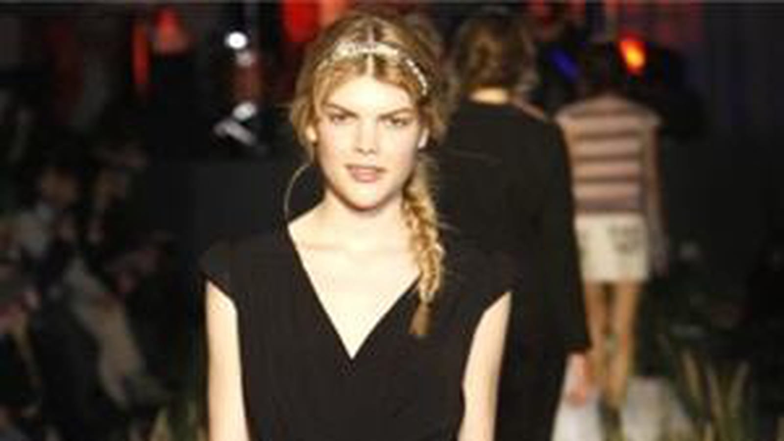 Robe noire de Comptoir des Cotonniers