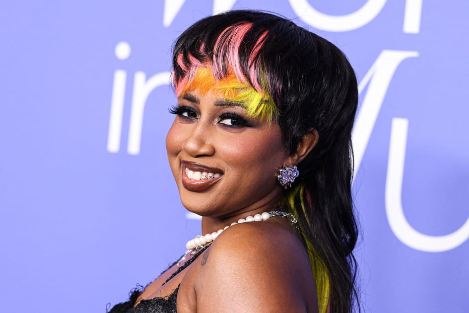 Baby Tate et sa coupe mulet color&eacute;e